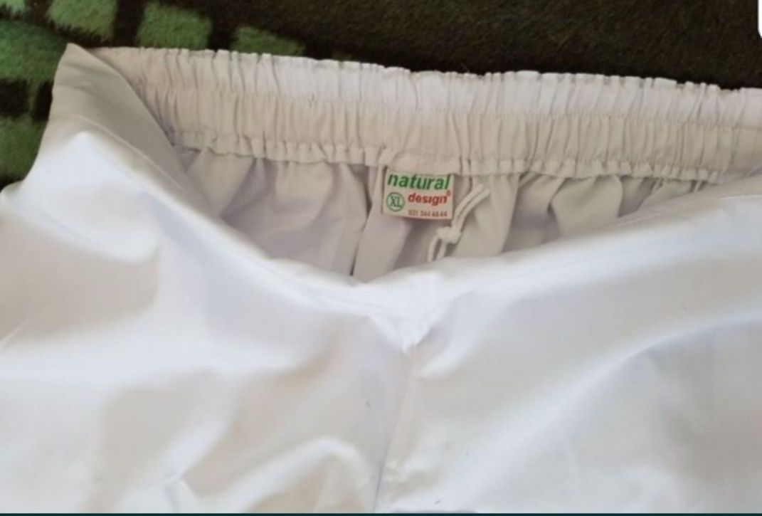 Pantaloni uz medical 40 lei