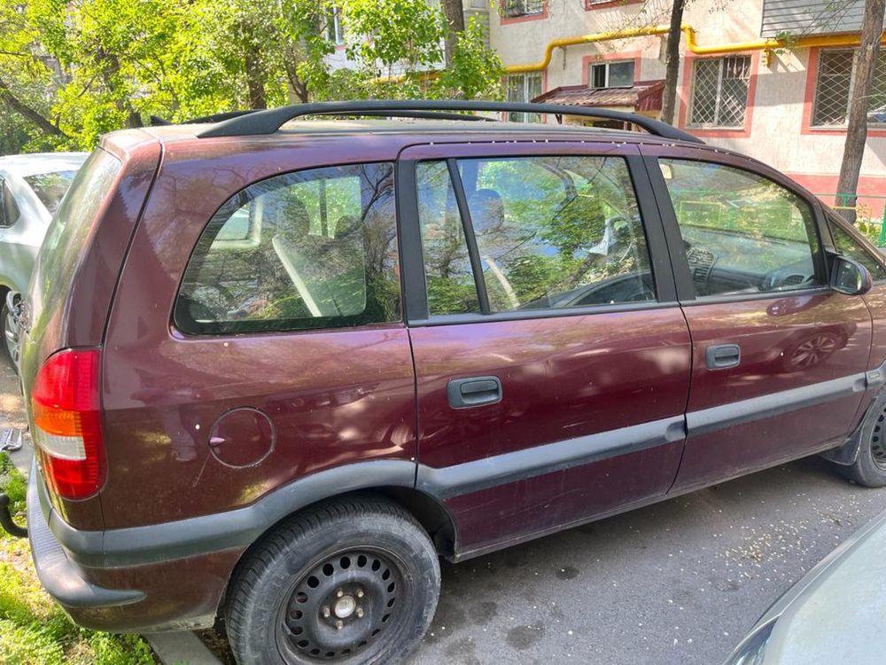 Opel zafira продам