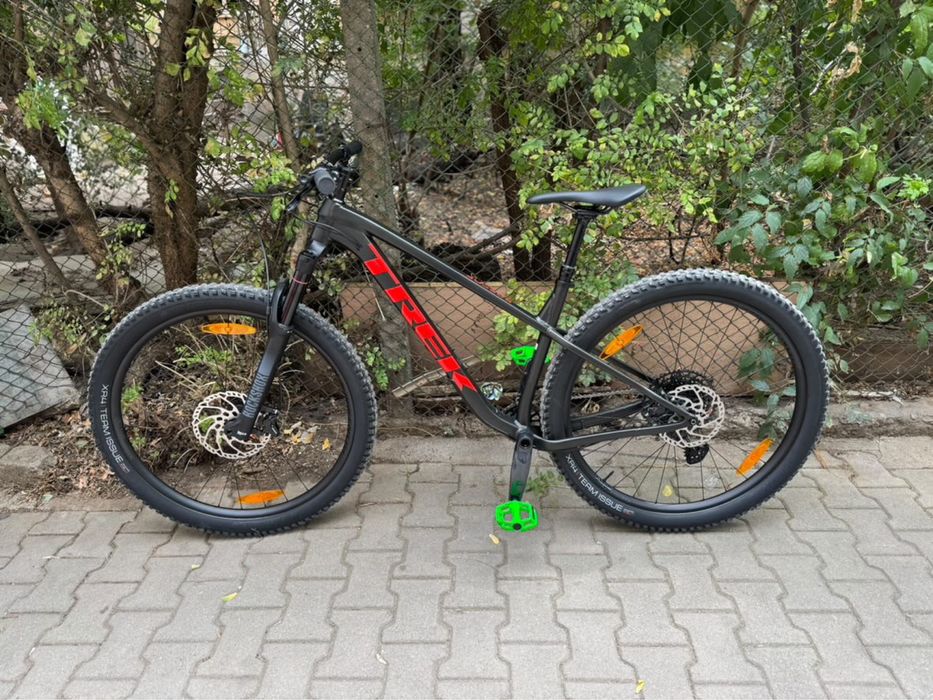 Trek Roscoe 8 Matte Black Olive M/L Ново!