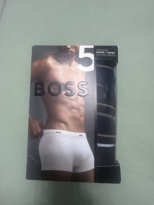 Seturi boxeri noi originali Hugo Boss 5 buc mar M si L