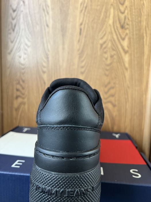 Vand adidasi Tommy Jeans