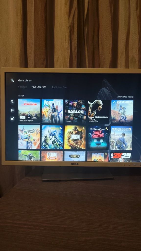 СПЕШНО продавам PlayStation 5 digital със акаунт