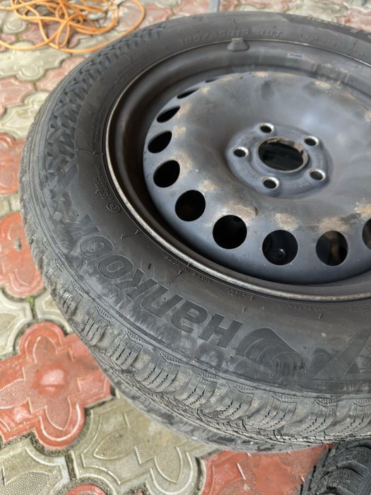 Roti complete iarna Hankook icept rs3, 185/65 R15, jante tabla