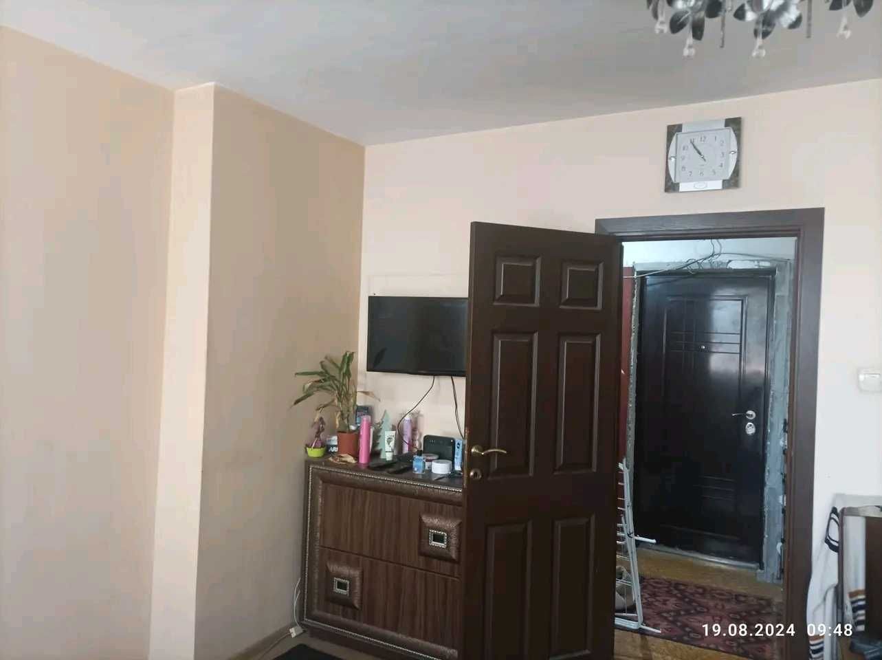 Продаваме етаж от къща близо до центъра