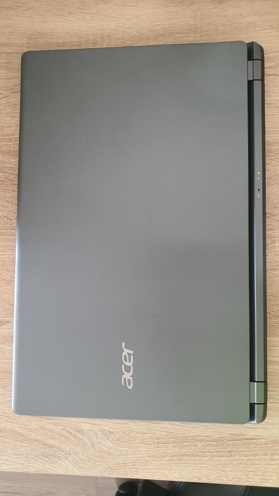 Лаптоп Acer Aspire V5