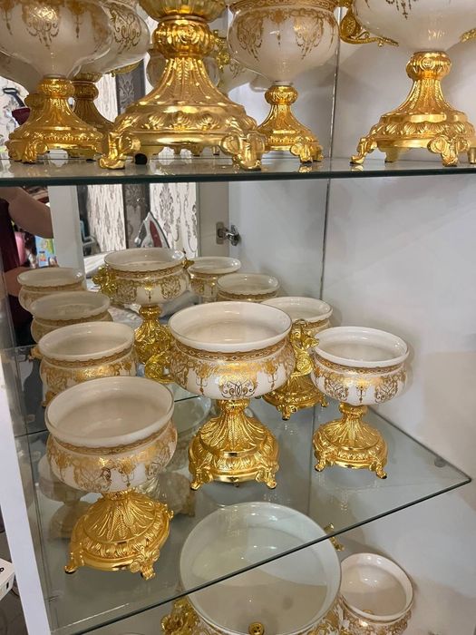 Bagema. Stol stul. Korpacha va yostiqlar