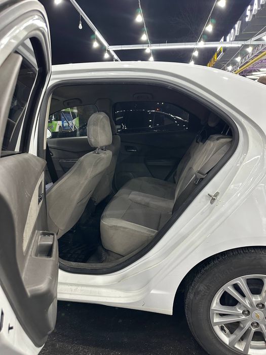 Chevrolet Cobalt 2022 4 pakalena metan