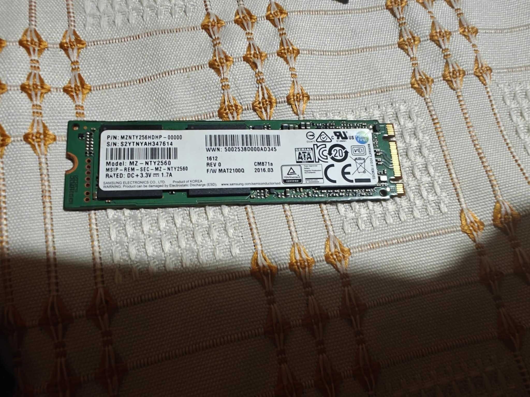 SSD Samsung MZ-NTY2560 256GB M.2 SATA – отлично състояние