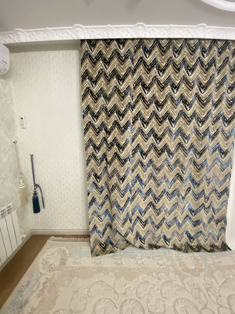 Продается шторы в хорошем состояние