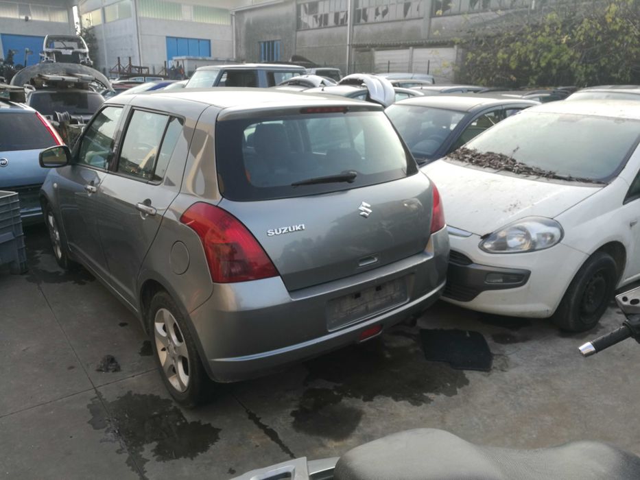 5-та врата/ капак багажник за Сузуки Суифт /Suzuki Swift 2007