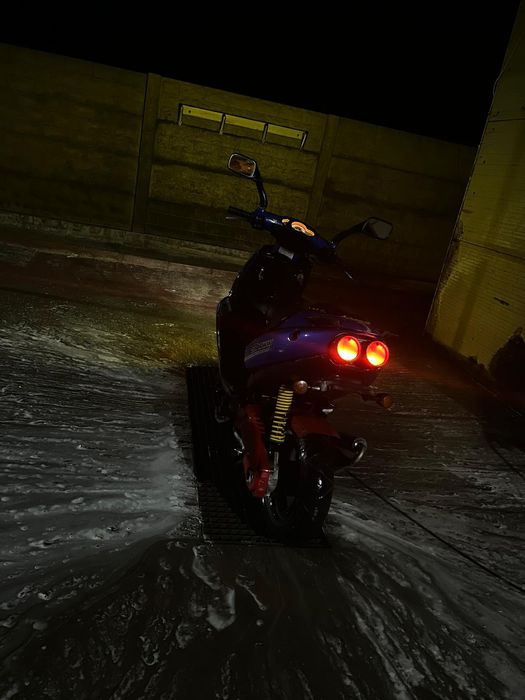 Vând Aprilia sr50 fără acte