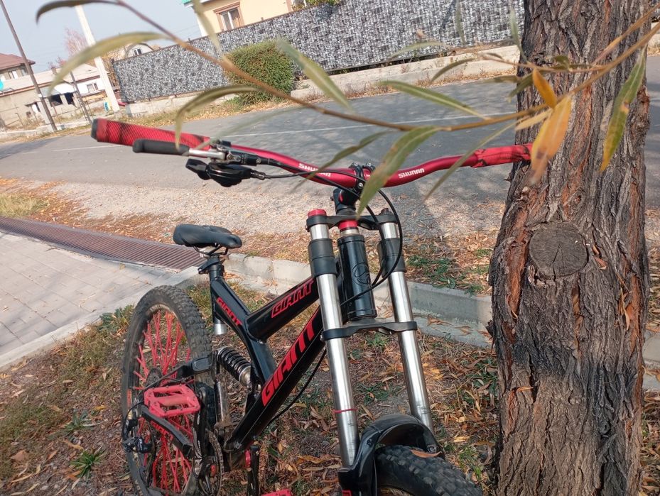 Велосипед двух подвес