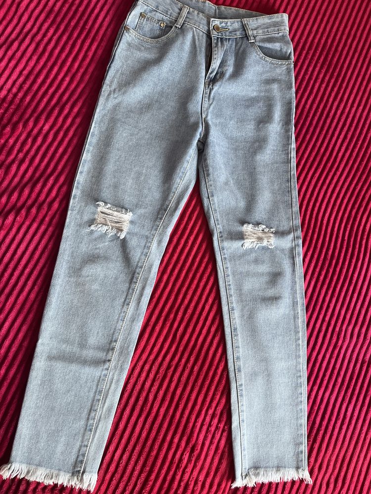 Новые  женские джинсы
