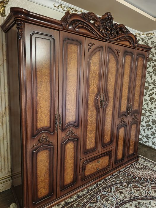 Dubayiski shkaf sotiladi