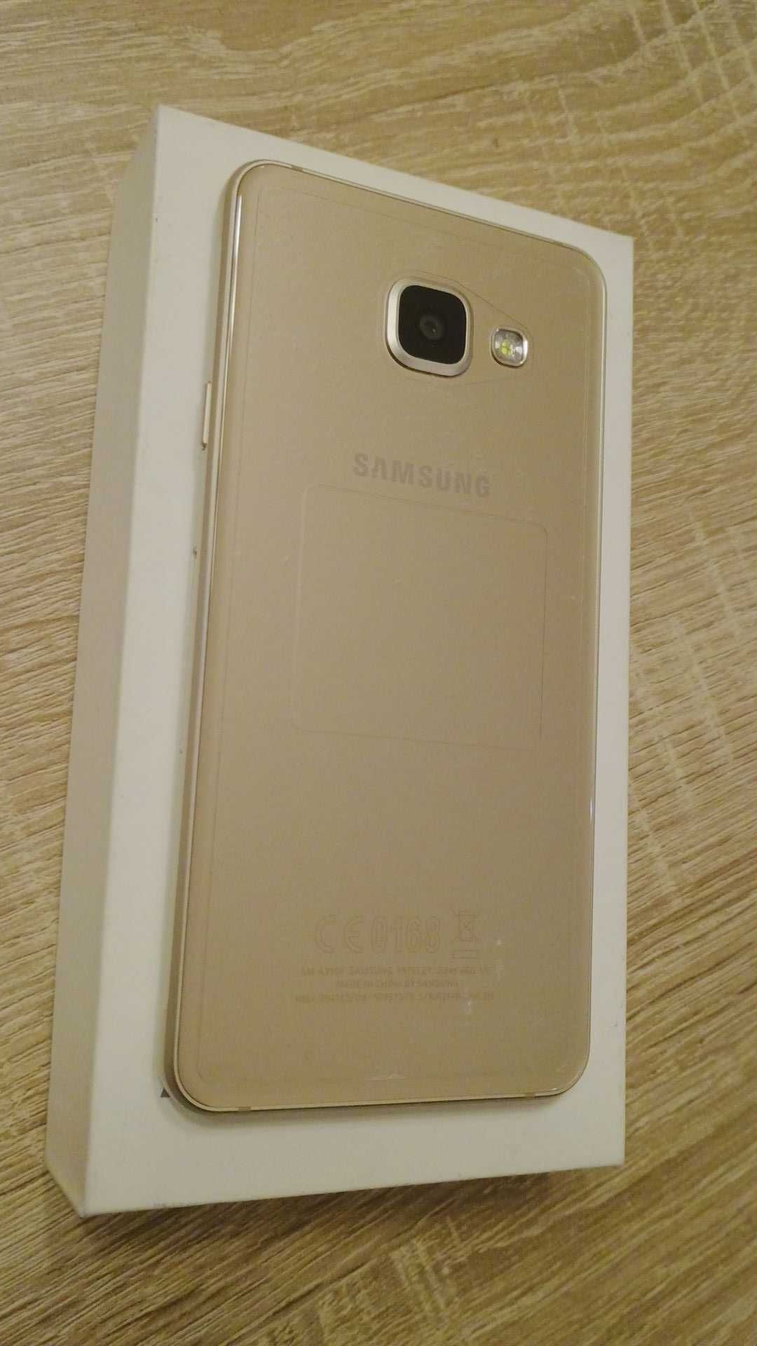Samsung Galaxy A3-6 Gold / телефон в отлично състояние