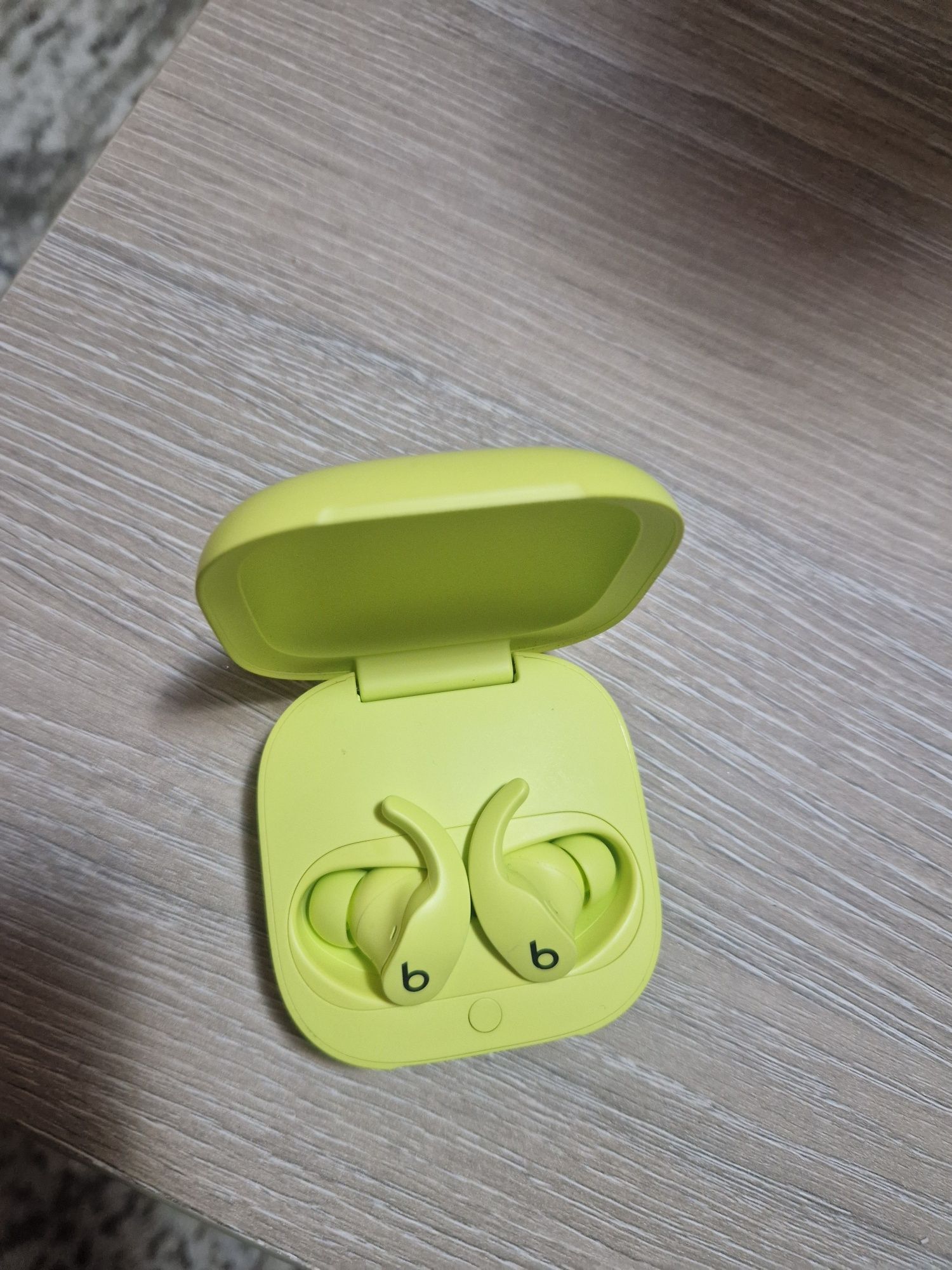 Casti Beats fit pro