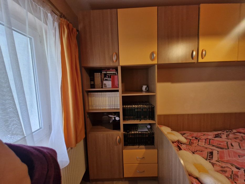 Set mobilier dormitor portocaliu