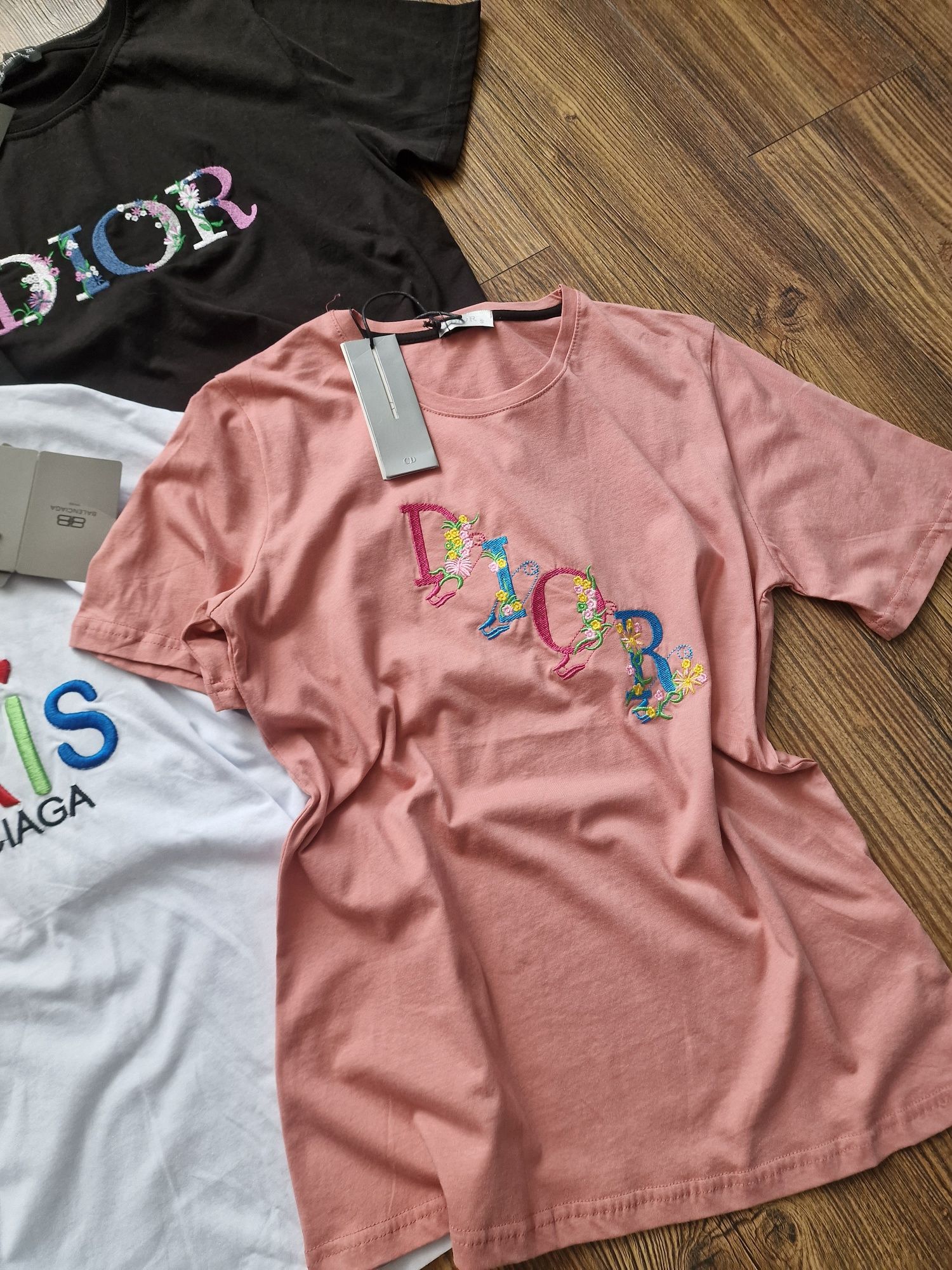 Страхотни дамски тениски размер S M L XL