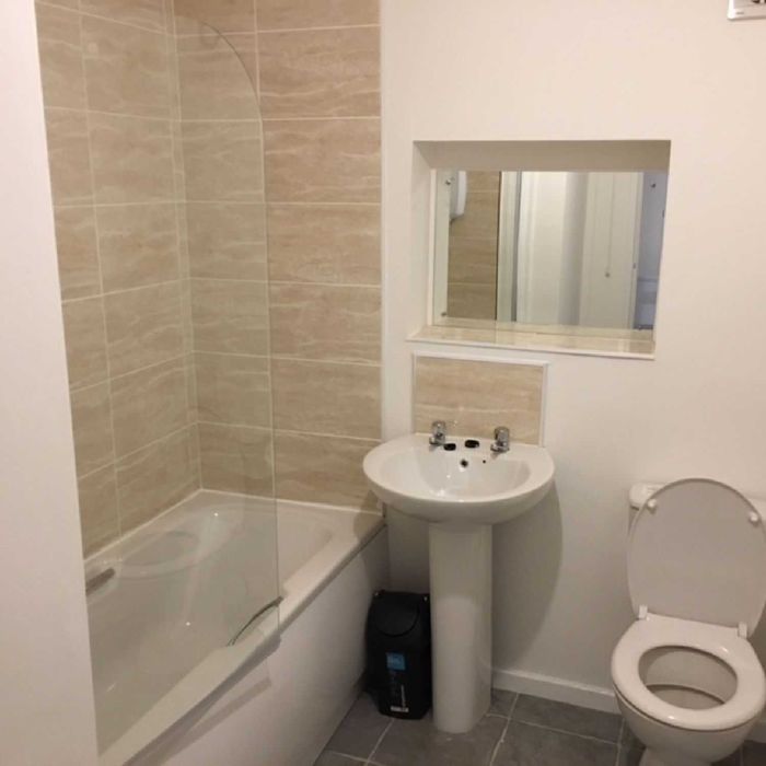 Дава се под наем Двустаен апартамент в София, Център - 56 кв.м за 397.8 € - Снимка #3