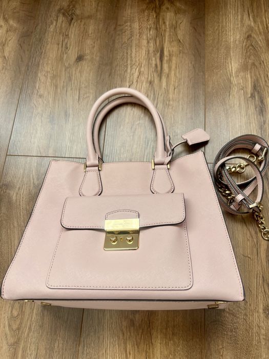 Средна кожена чанта MICHAEL KORS