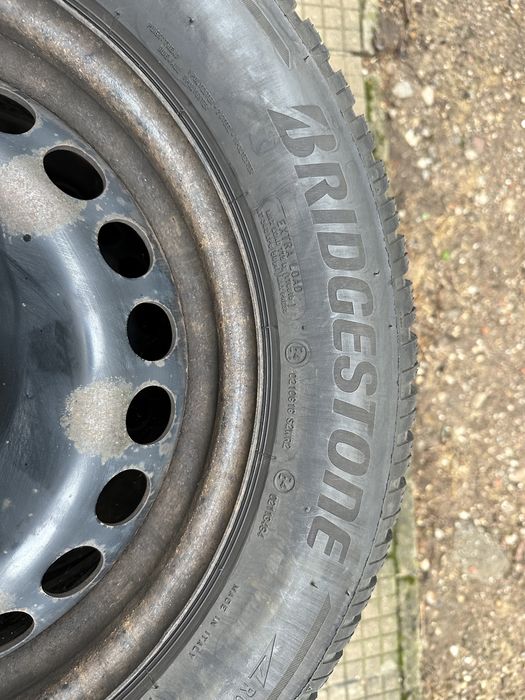 Гуми с джанти Bridgestone 215/60/16