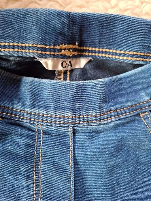 Pantaloni blugi+ bluza . Mar 134