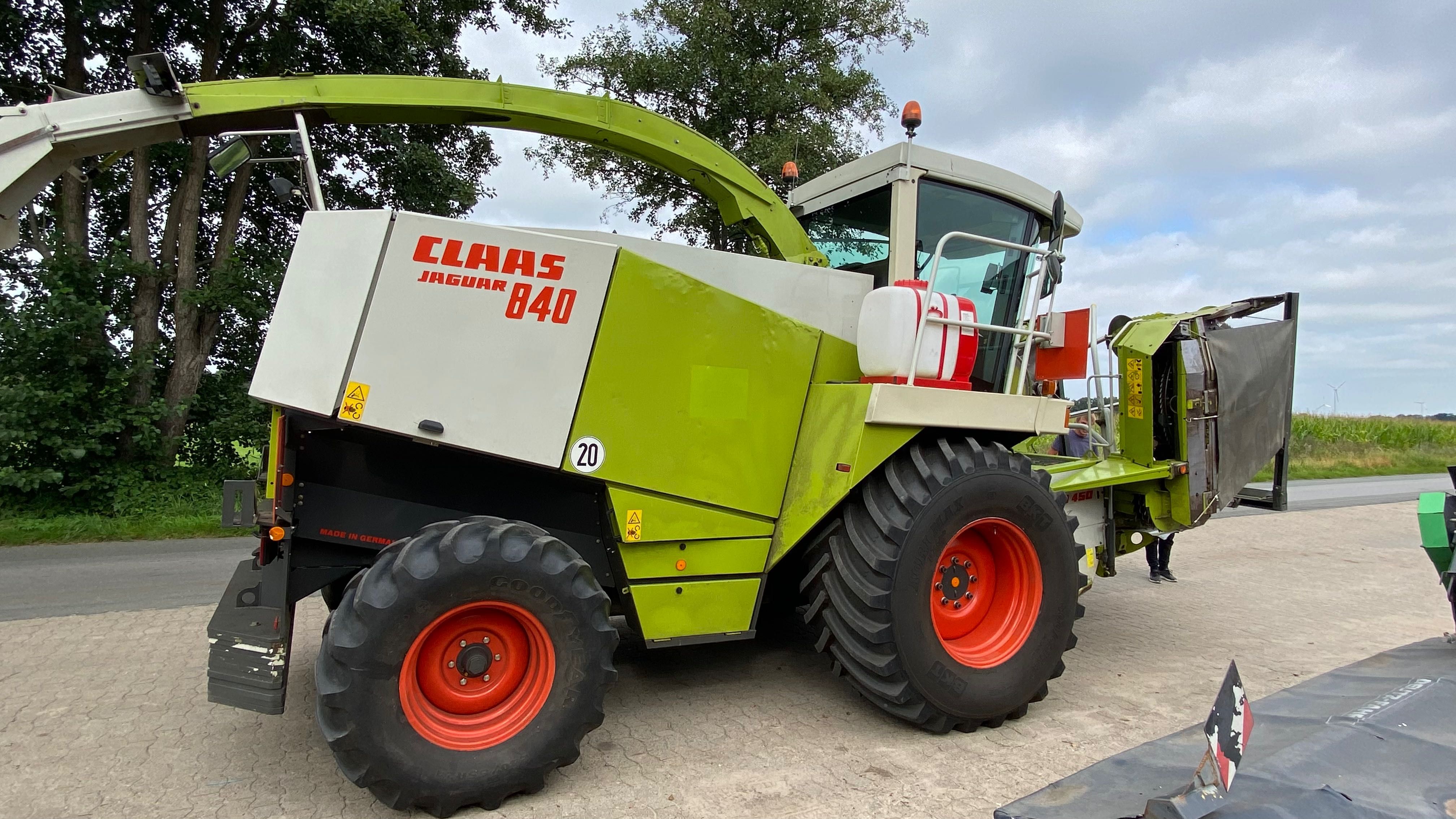 New Holland FX 4500 Claas Jaguar 840, makka o‘radigan Kambayn case