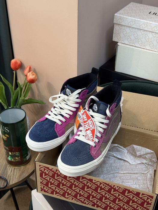 Дамски спортни обувки Vans кецове с малък дефект