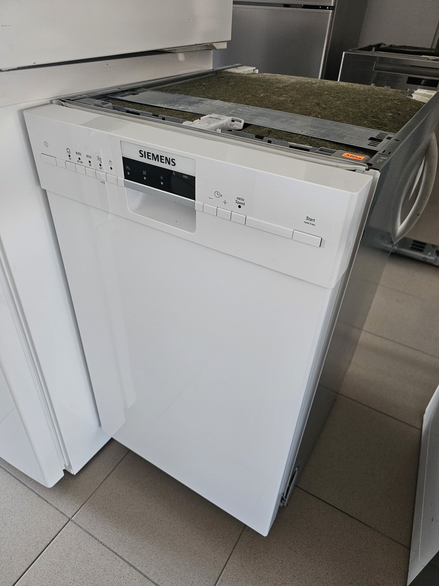 Съдомиялна за частично вграждане Siemens 45см.