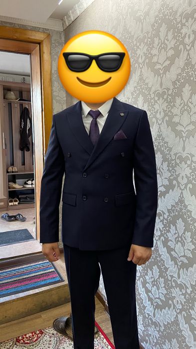 Продам костюм тройка