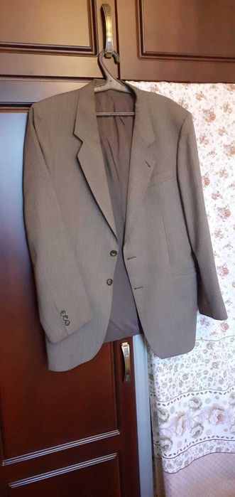 Мужской пиджак светло-коричневый