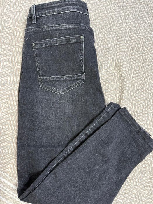 Продам джинсы женские новые