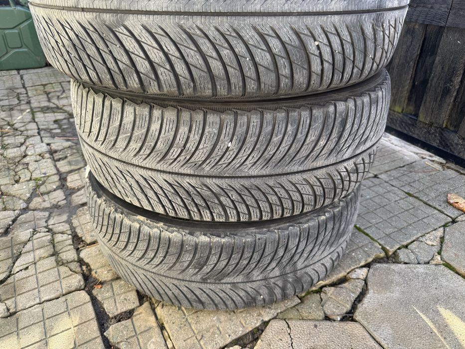 Зимни гуми Michelin Alpin 235/55/19 dot 26/22