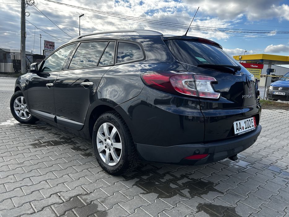 Renault Megane Luxe / Euro 5 / Diesel / 1.9 / Xenon /Carlig/ Incalzire