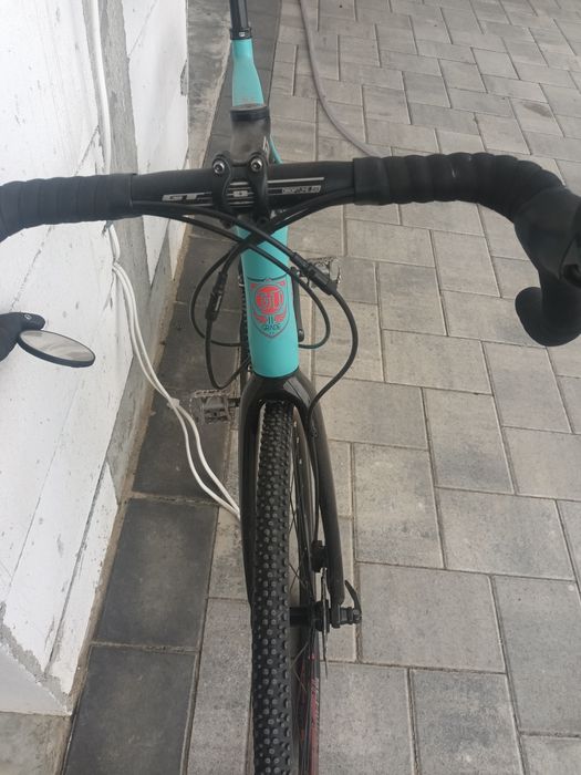 Biciclete din carbon ,de vânzare