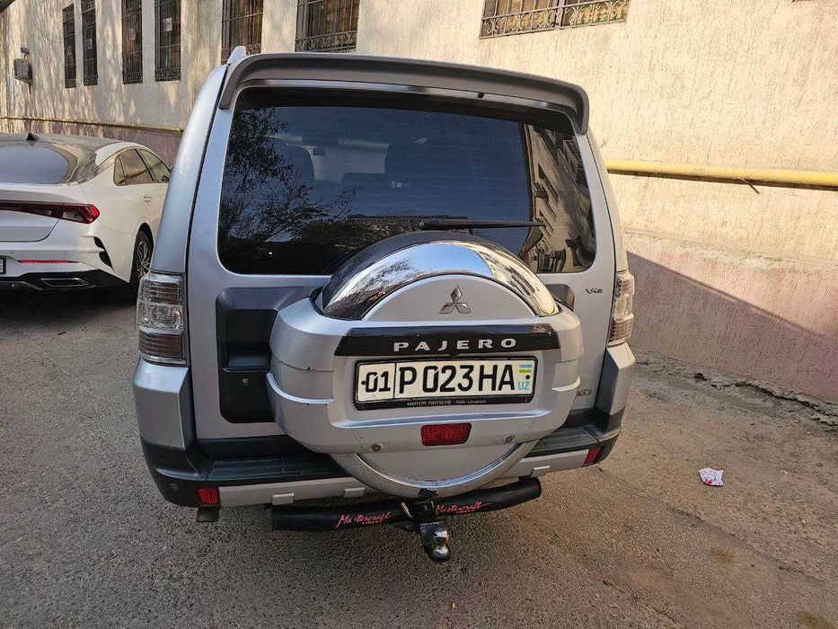 Мицубиси Паджеро