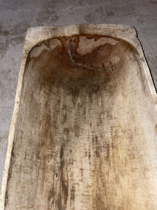 Diverse antichitati tablouri tesute putinei roata tesut copaie lemn