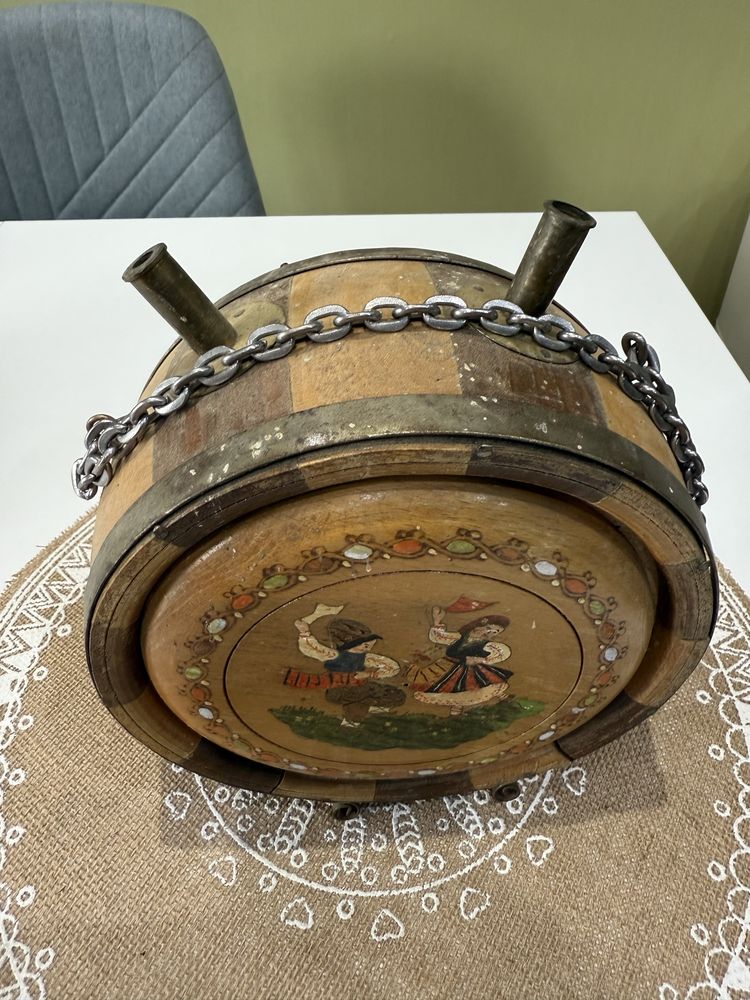 Продавам стара дървена бъклица