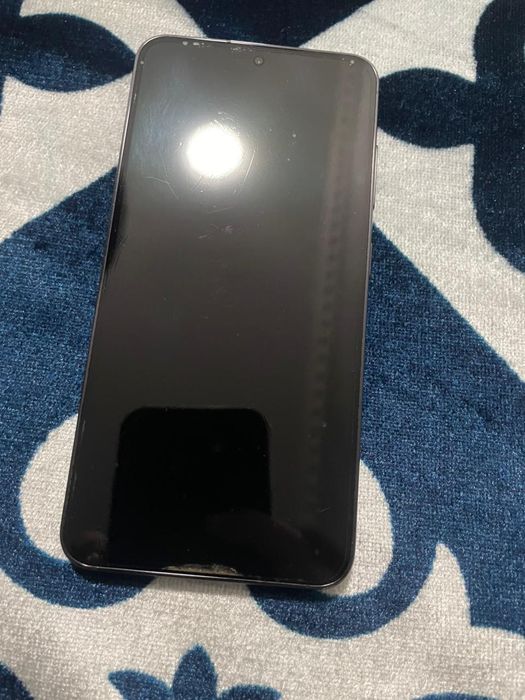 Samsung s23 почти новый