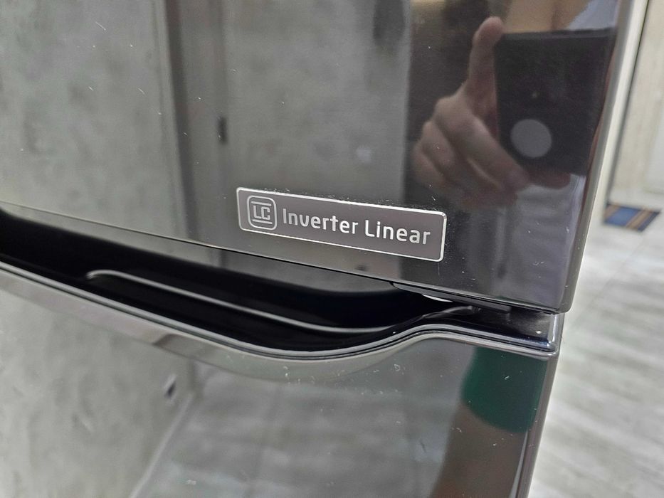 ПРОДАМ LG GN-С272SBCN Инверторный Холодильник. Состояние ОТЛИЧНОЕ