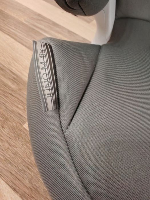 Столче за кола Cybex Juno M fix Gold 9-18кг