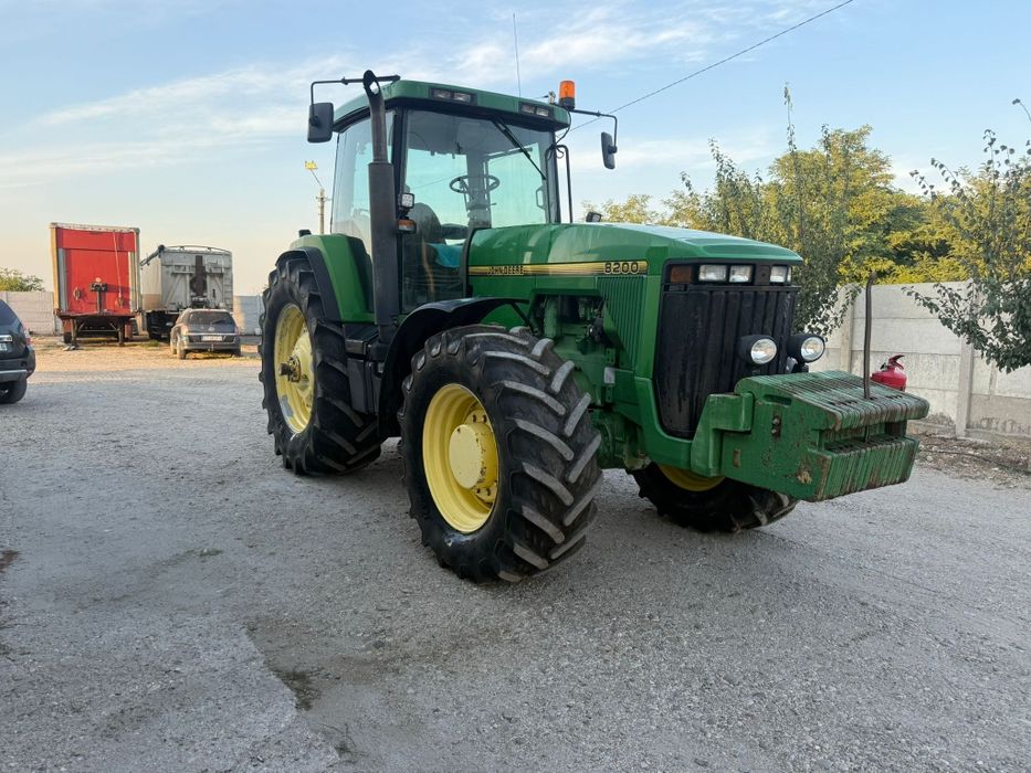 Tractor John Deere 8200