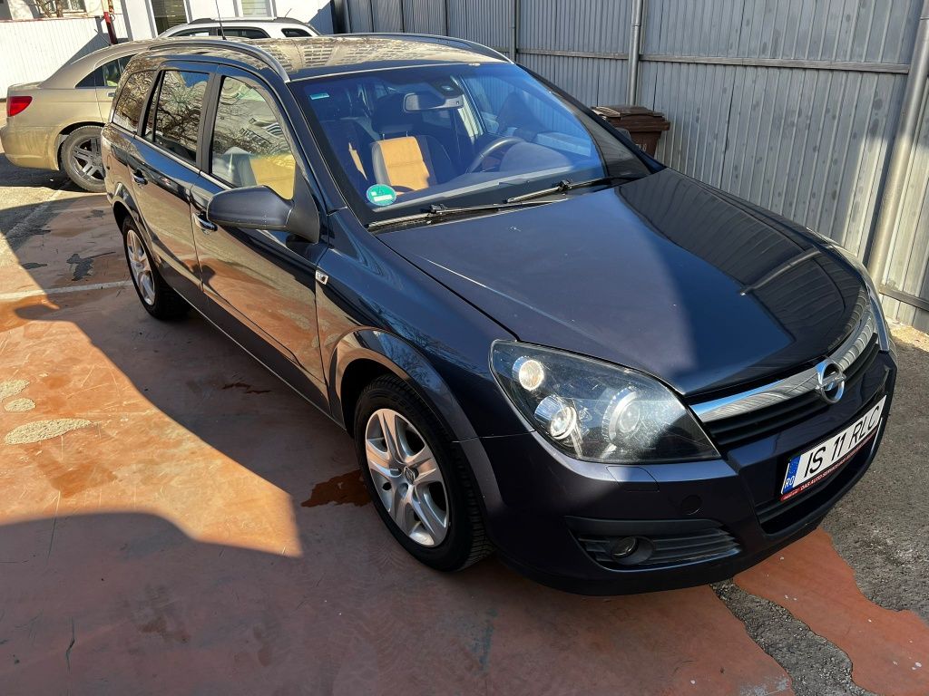 Vând autoturism Opel Astra H 2008