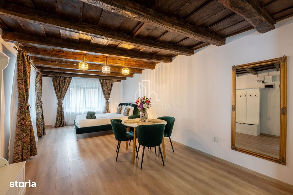 Casa in zona centrala,  2 apartamente, Sighisoara