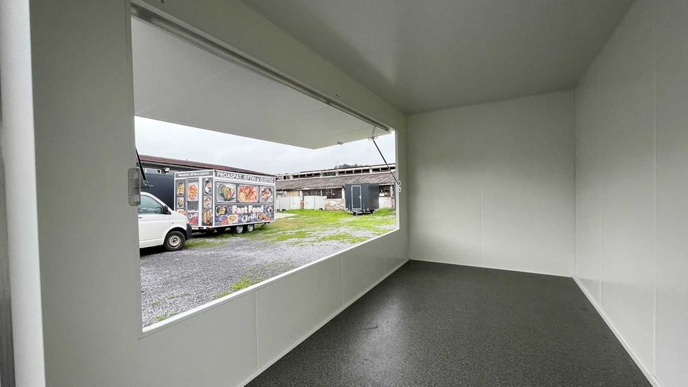 Rulota comerciala FAST FOOD, FOOD TRUCK! 4X2M ! PE STOC