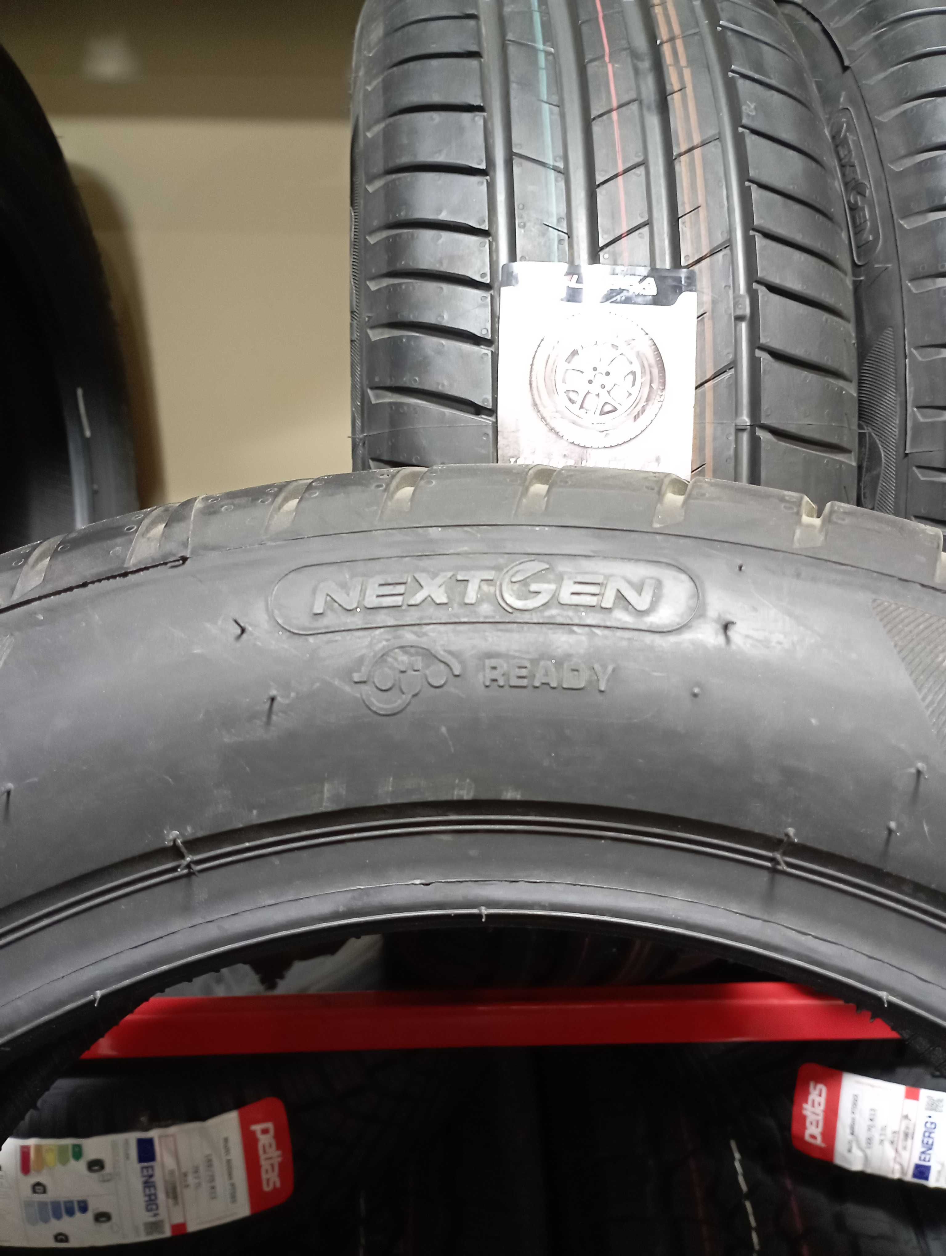 Lassa Revola 215/55 r17