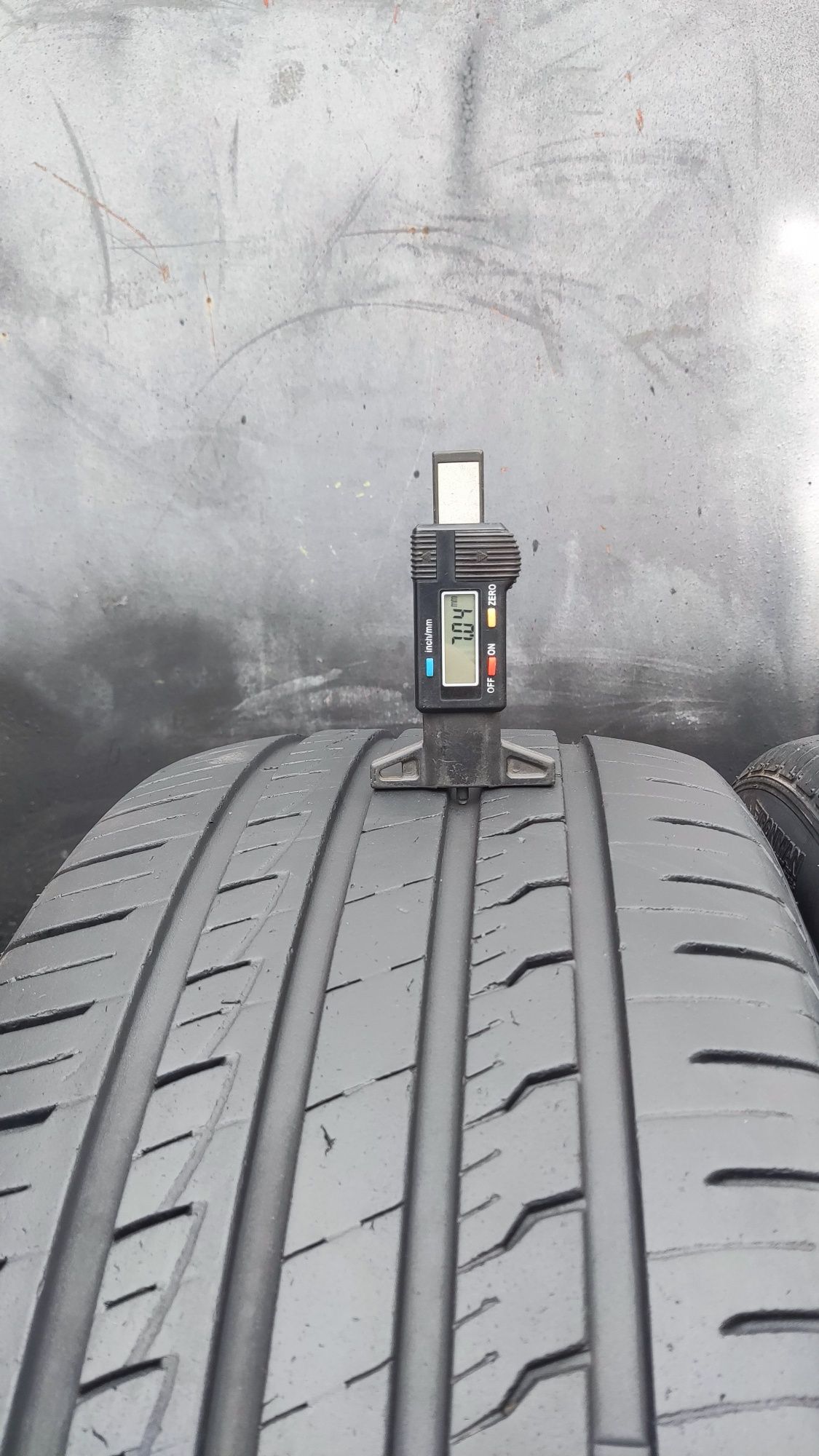 2бр. летни гуми 245/45/19 Ironman
dot23
7mm
Добро състояние без лепенк