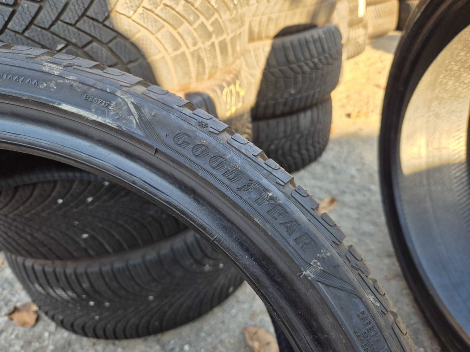 2 Anvelope de IARNA - 235/35/20 - GoodYear - Stare F buna DOT 2023