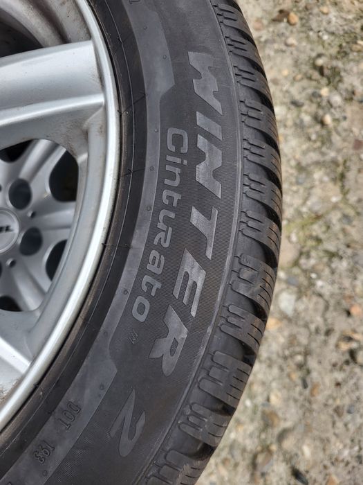 2 бр зимни  225/55/17 Pirelli