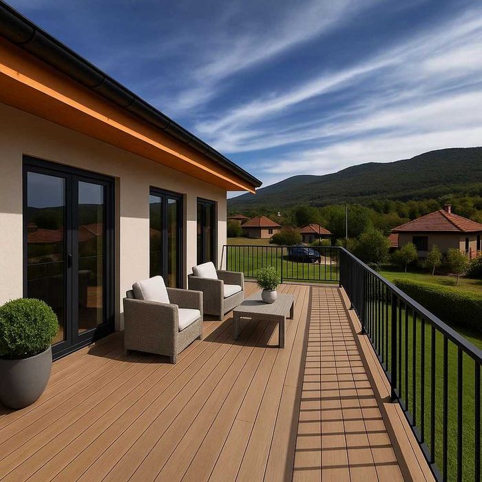 Продавам къща с двор от близо декар